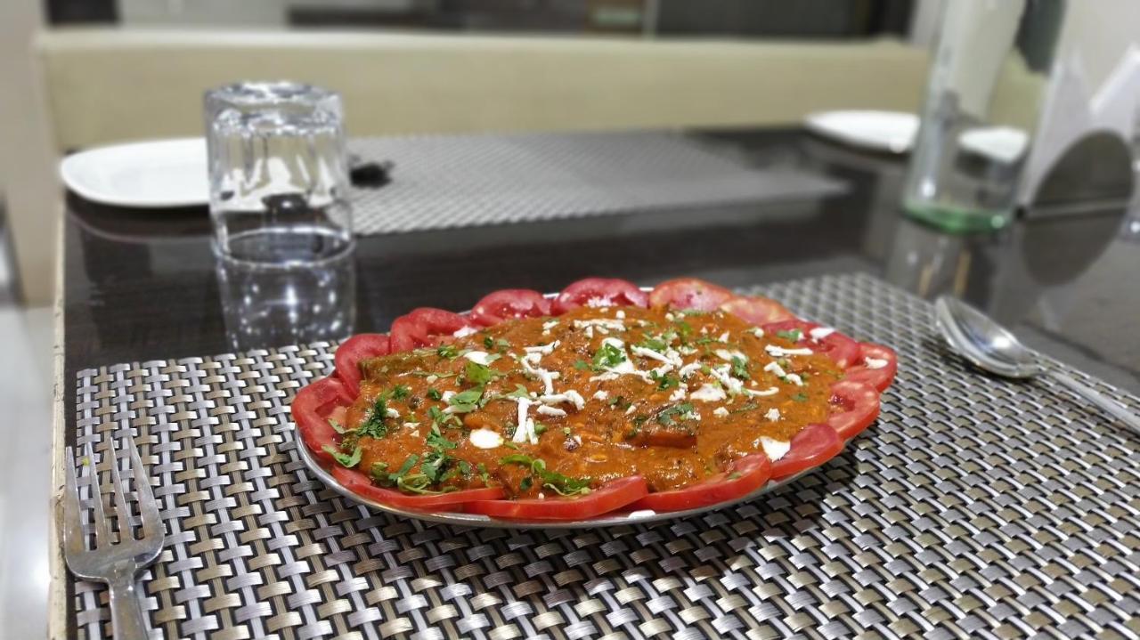 城市宫殿酒店 纳西克 外观 照片